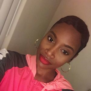 Meet your Posher, Alicia